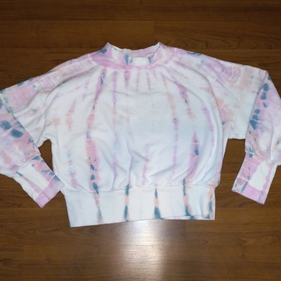 NWOT Old Navy Tie Dye Cropped Pullover - Picture 2 of 3